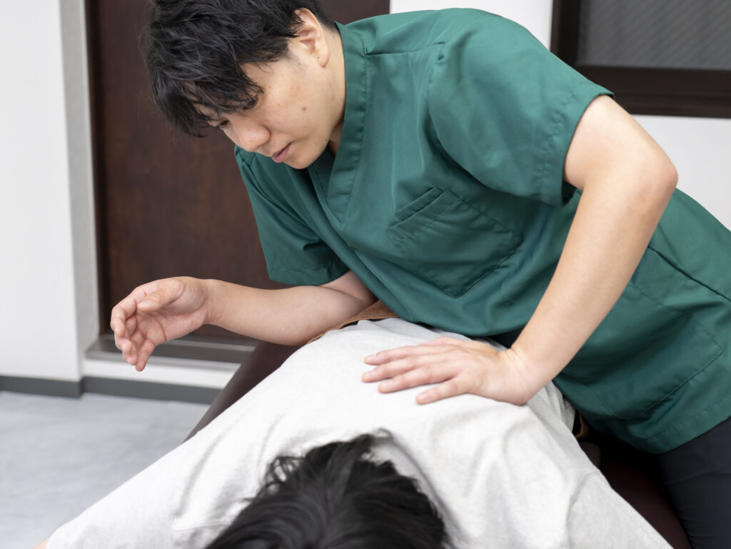 臀部のマッサージ 中殿筋、大殿筋のアプローチ