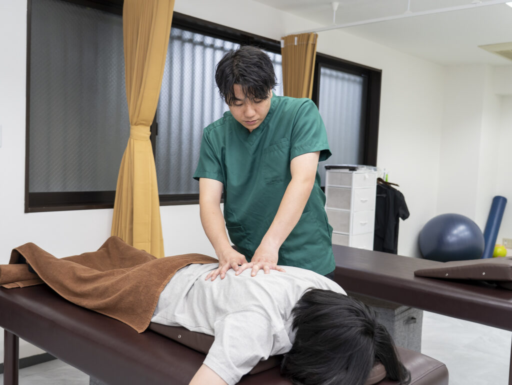 腰のマッサージ 腰方形筋へのアプローチ