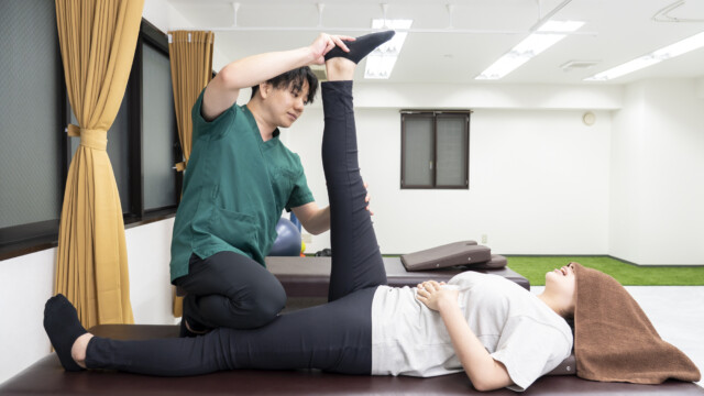太もも裏のストレッチ 太もも裏のストレッチ ハムストリングス単体ストレッチ