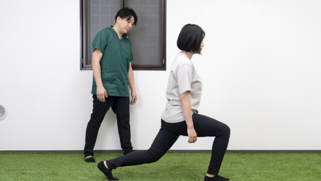 ランジ 体幹トレーニング
